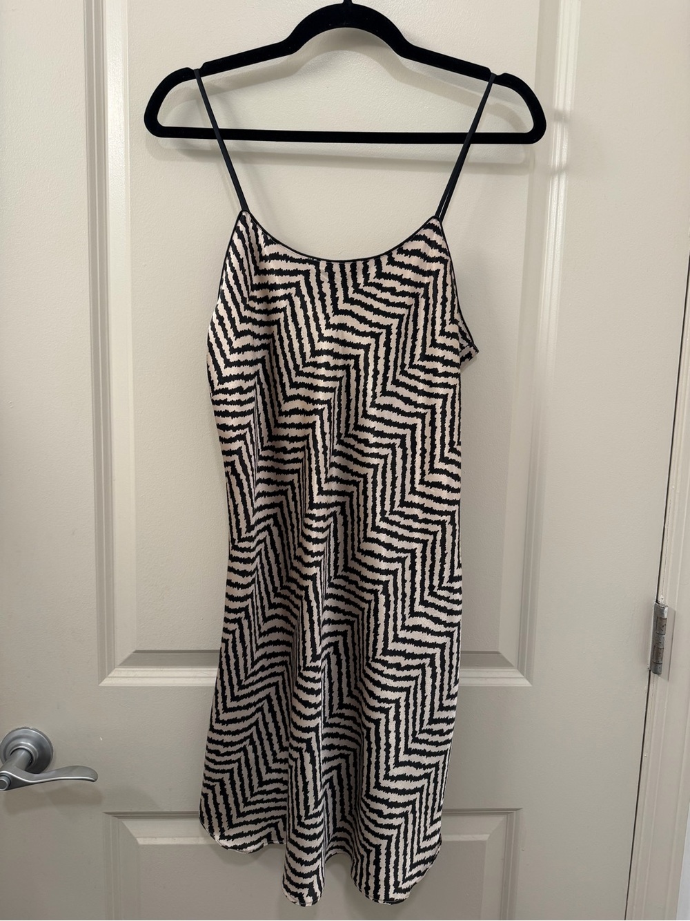 Vintage Saks Fifth Avenue Black and Cream Chevron Slip Dress Size M